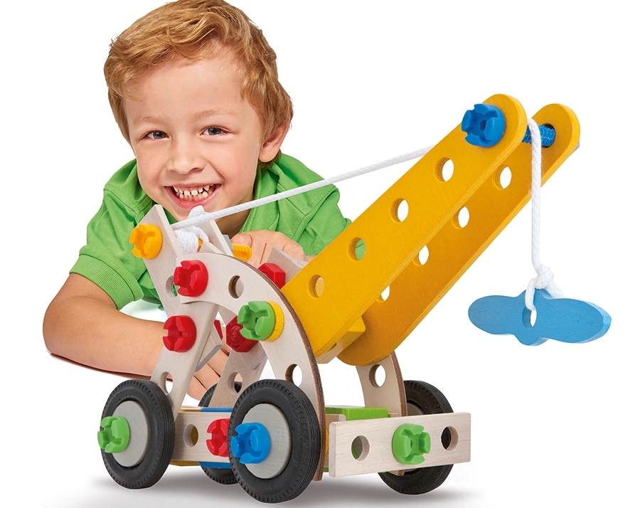 Holz-Kranwagen CONSTRUCTOR 65-teilig in bunt