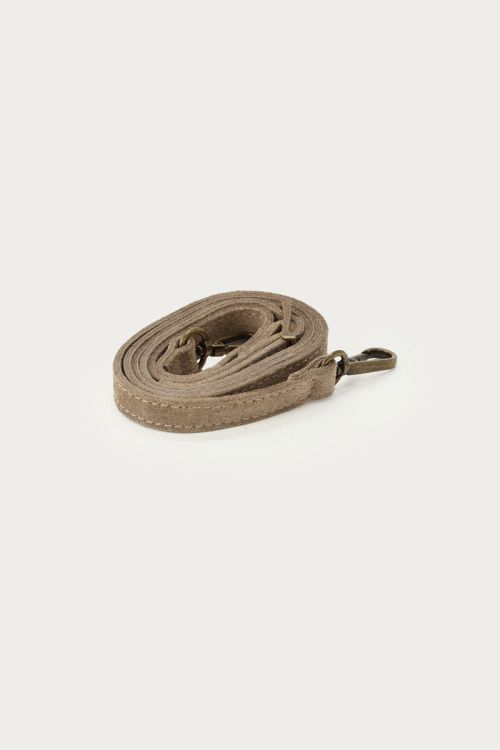 Taupe suède schoudertas met franjes