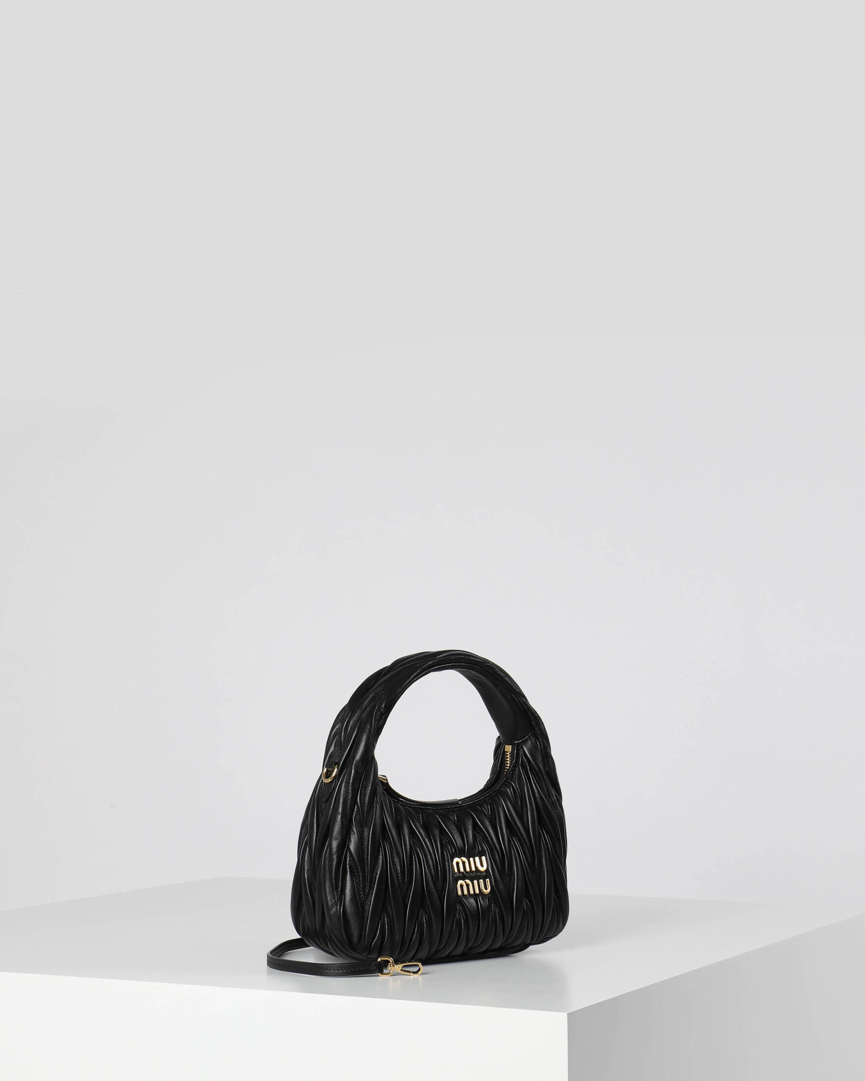 Miu Miu| Damen Handtasche WANDER HOBO BAG small aus Nappaleder