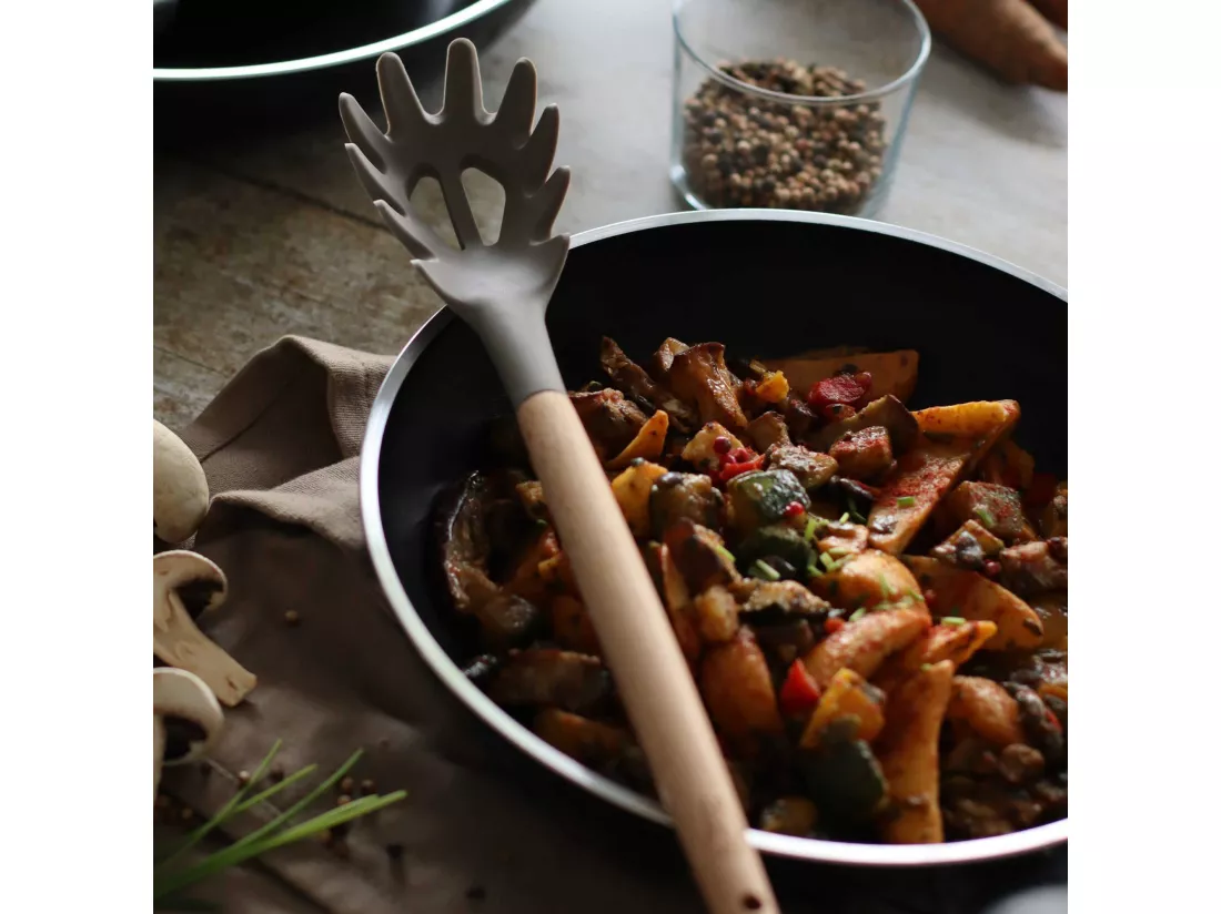 Menastyl - Cuillere A Spaghetti Eliott En Silicone Avec Manche En Bois De Hetre