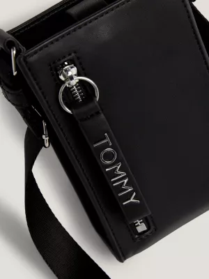 Capa para celular com logotipo em negrito