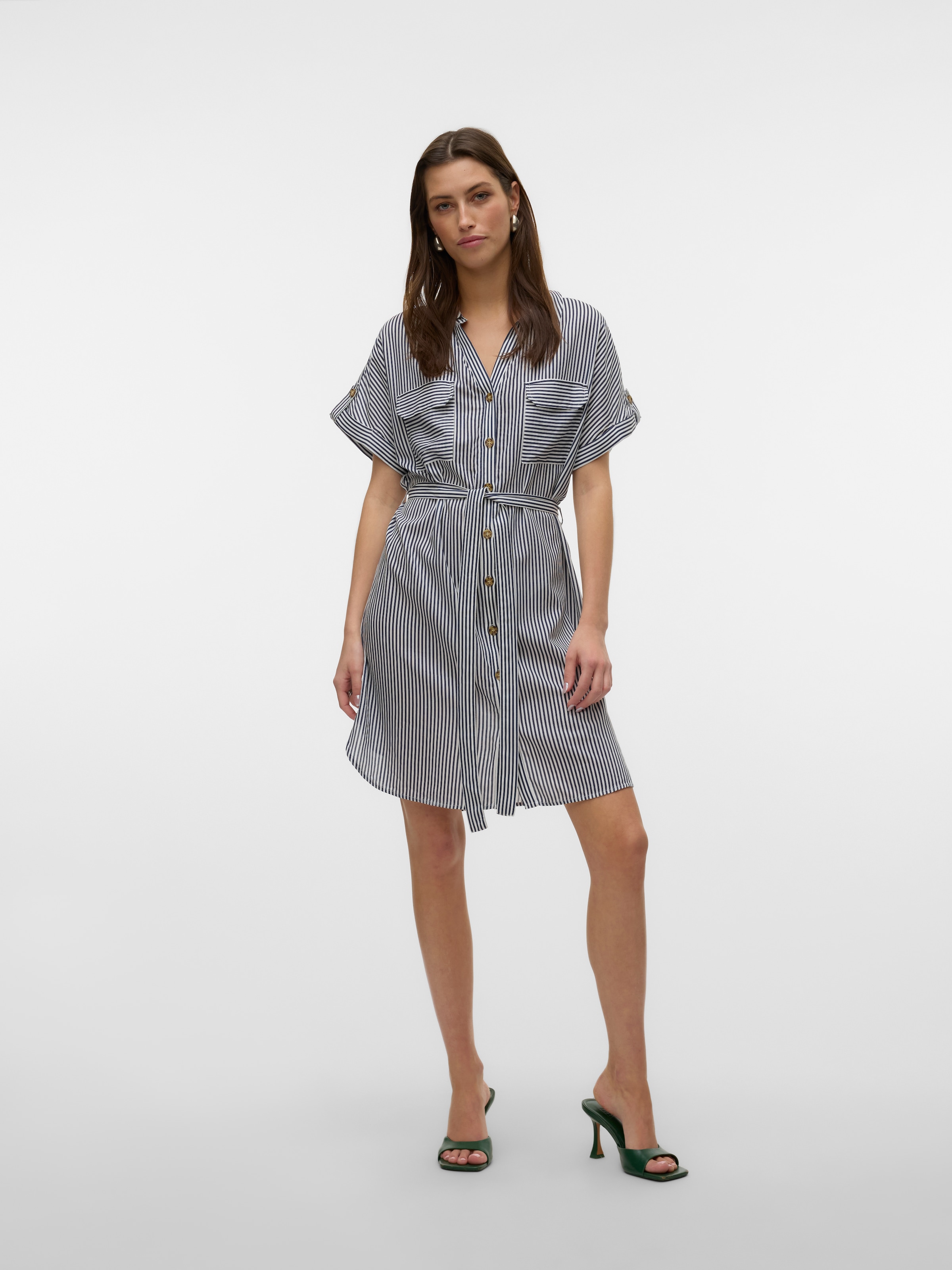 Vero Moda Hemdblusenkleid »VMBUMPY SS SHORT SHIRT DRESS WVN GA NOOS« Brusttaschen Sommerkleid,