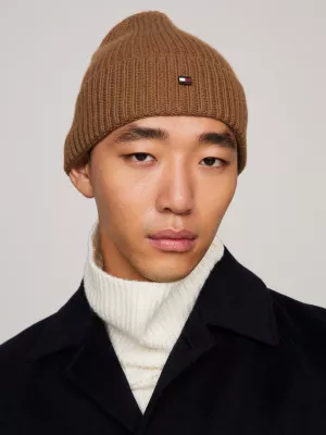 Gorro com placa de bandeira em cashmere elevado