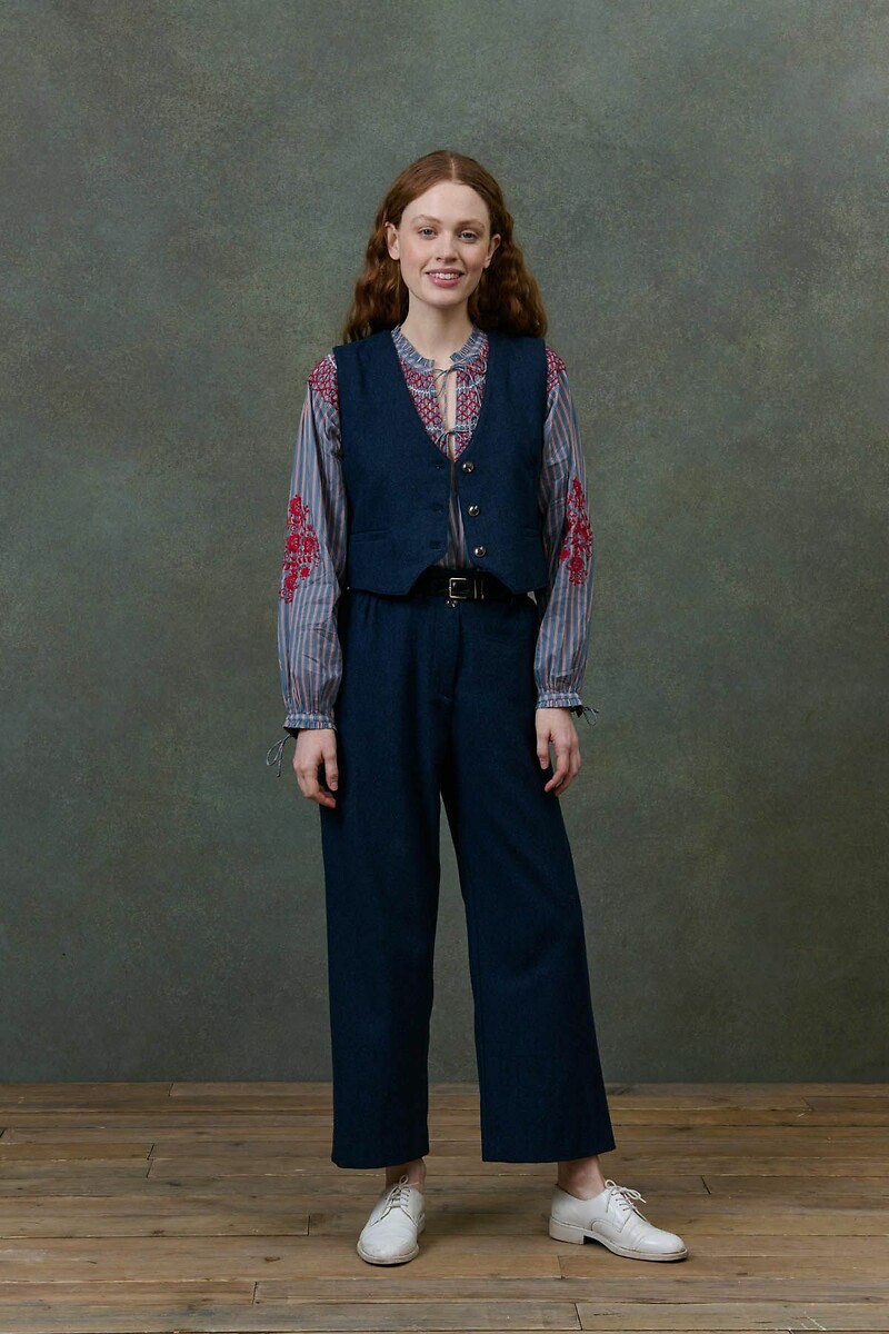LOUISE MISHA<br>Calças retas, espinha de peixe, ABUELA