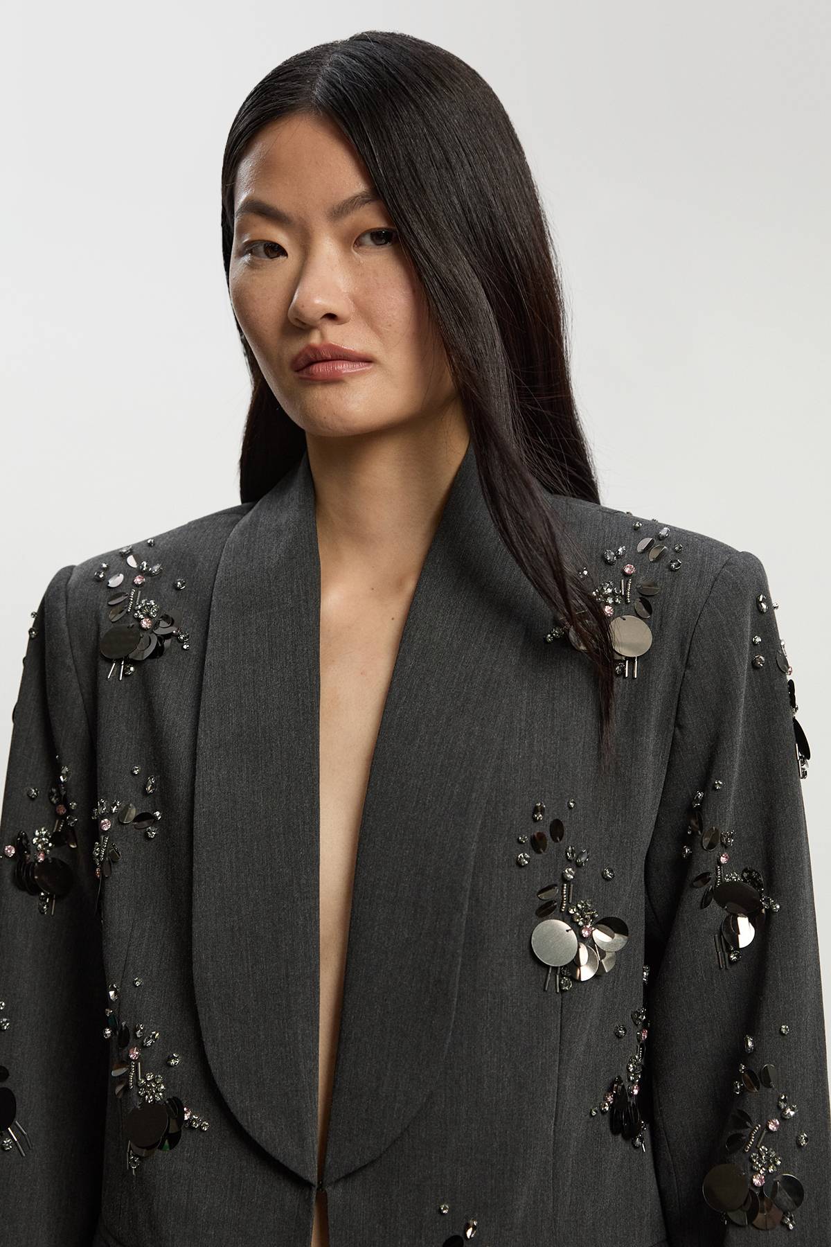 KarenMillen Blazer Cintré Simple Boutonnage Orné de Sequins et Cristaux en Grappes