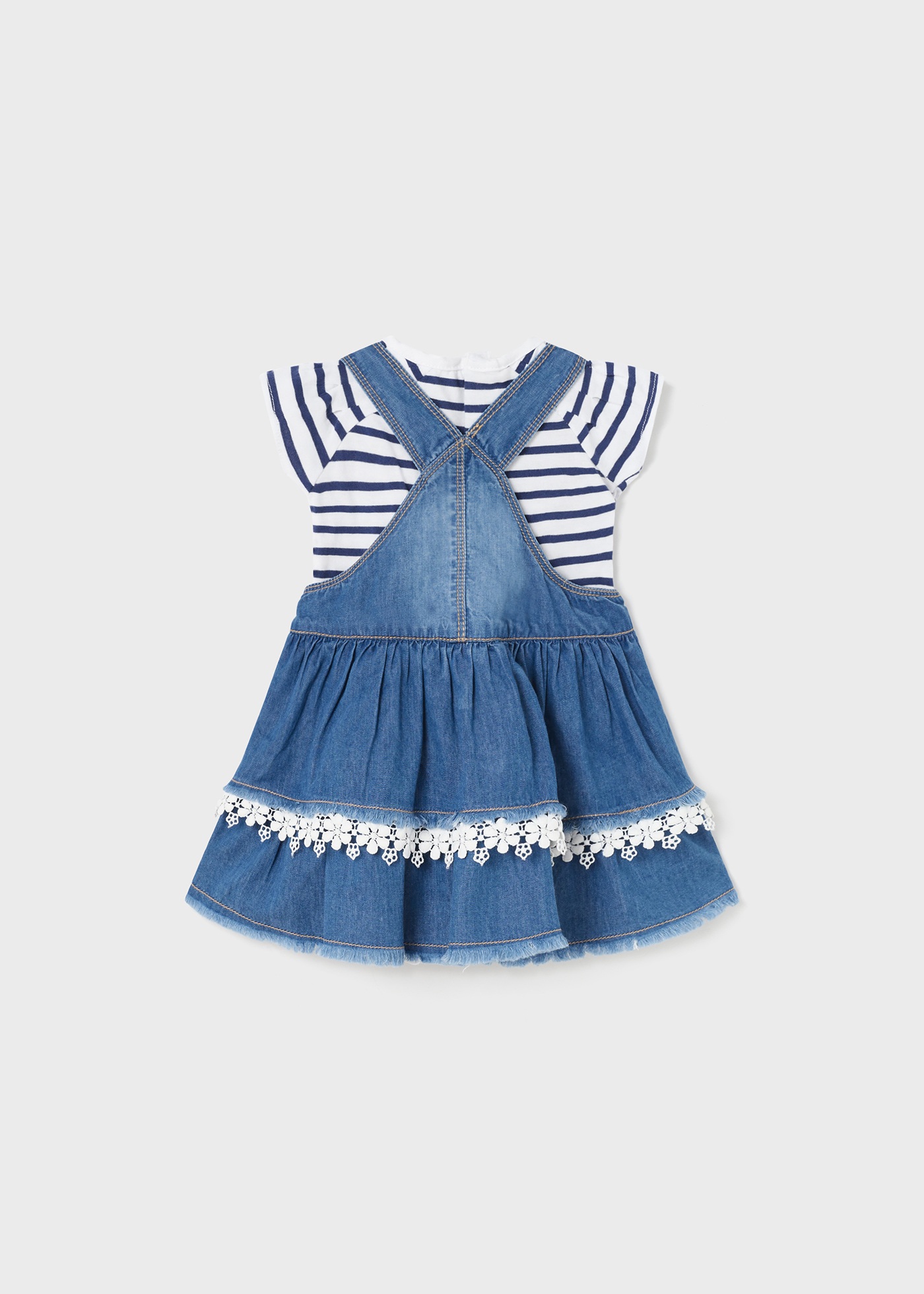 Conjunto de duas peças com jardineira jeans de algodão para bebê