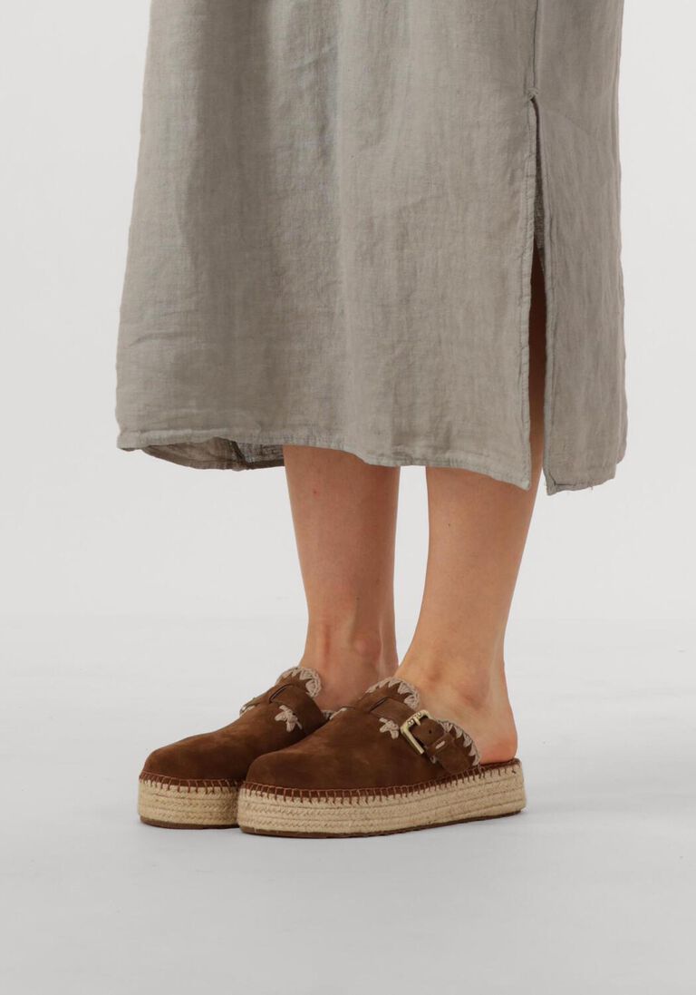 bruine mou instappers jute clog plain sue