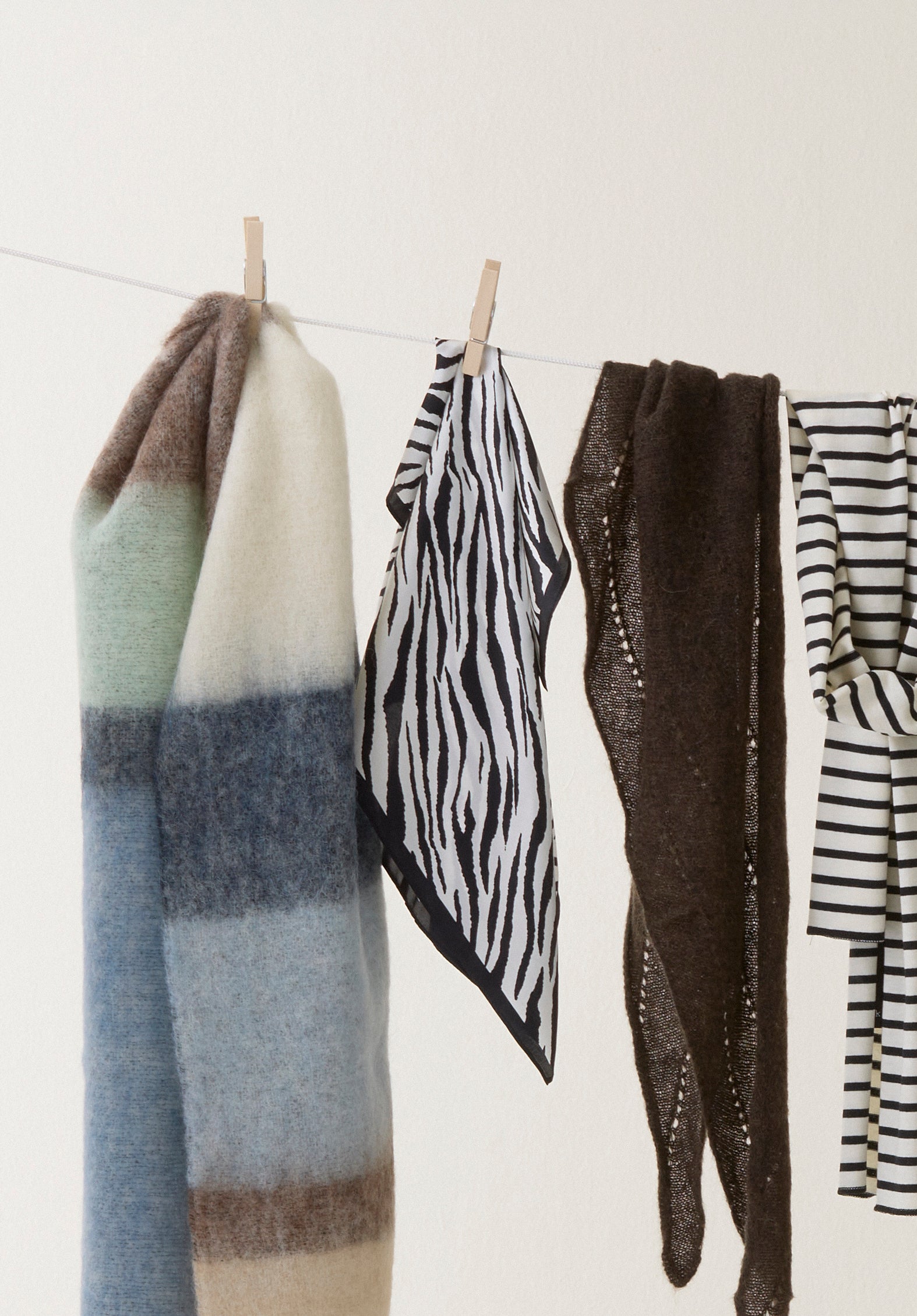 Bahne Accessories  Silketørklæde, Zebra - 50x50 cm.