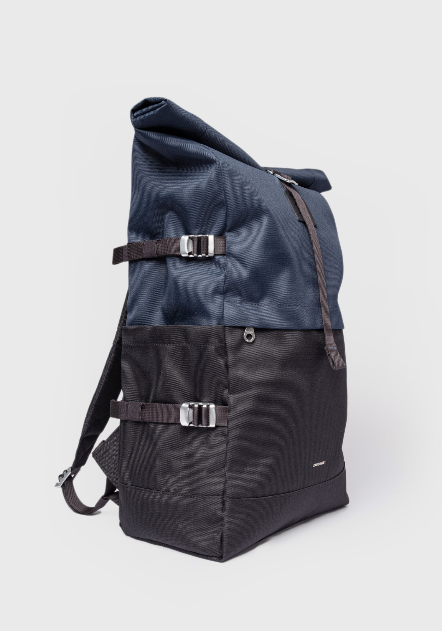 Sandqvist Rucksack Icon Rolltop Backpack M Multi Black/Navy With Black Leather