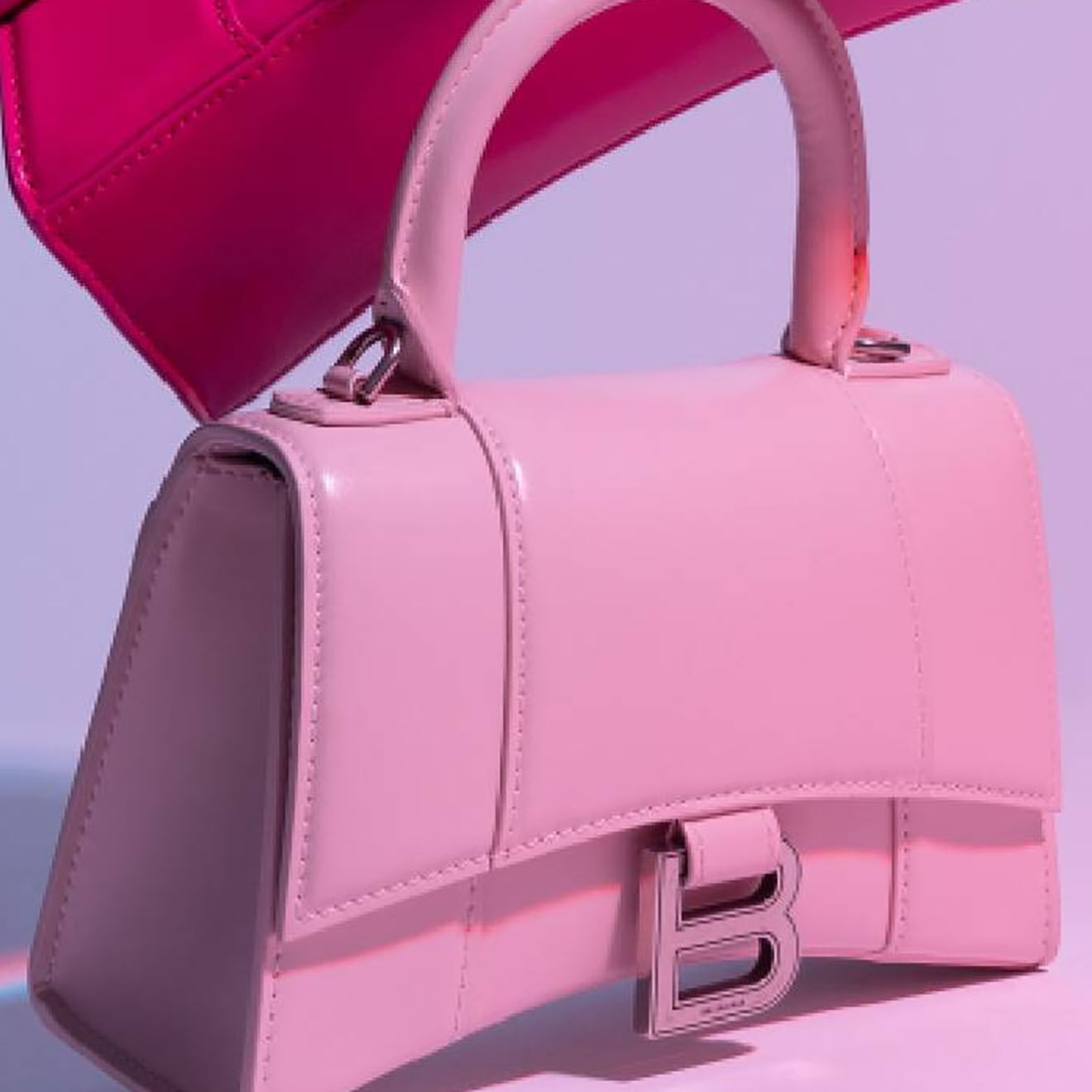 Balenciaga Mini sac Hourglass Petit en Cuir rose - Neuf avec étiquette - L.19 cm