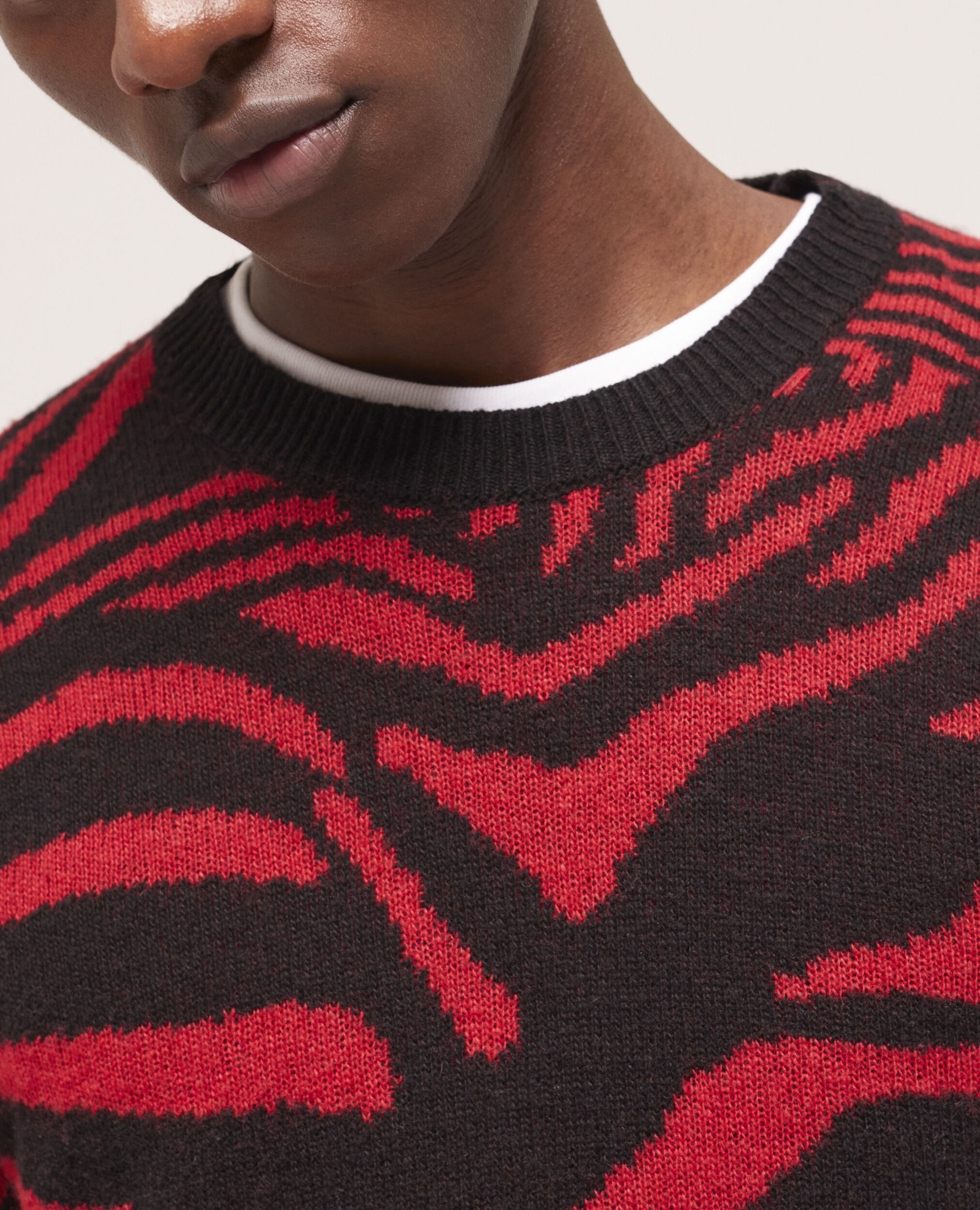 Pull en laine imprimé rouge