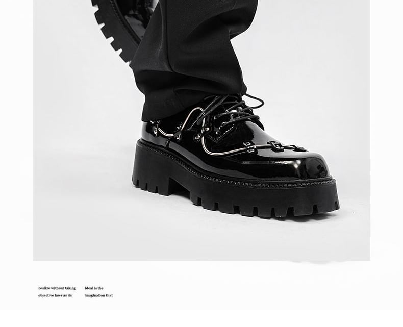 Malnia Home - Vierkante veterschoenen met platform