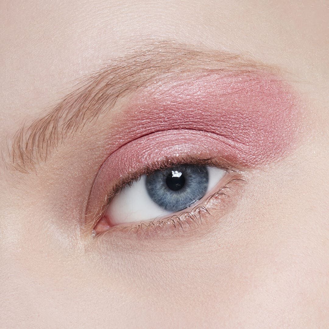 MAC LUSTRE EYE SHADOW / LUSTRE