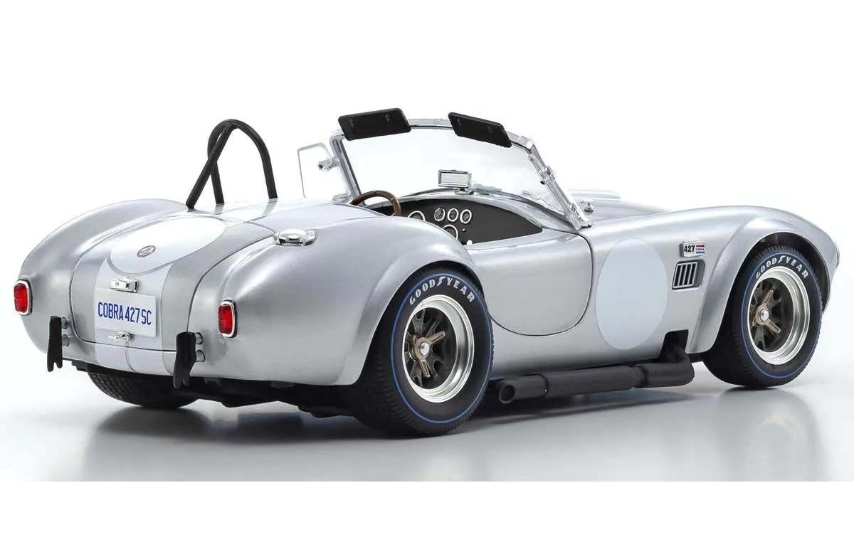 Shelby Cobra 427 S/C Spider, Silber 1:18<br>Detailgetreues Modellauto für Sammler im Massstab 1:18
