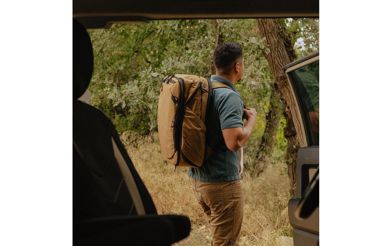 Fotorucksack 45 l Coyote<br>Vielseitiger Reise-Rucksack für Fotografen