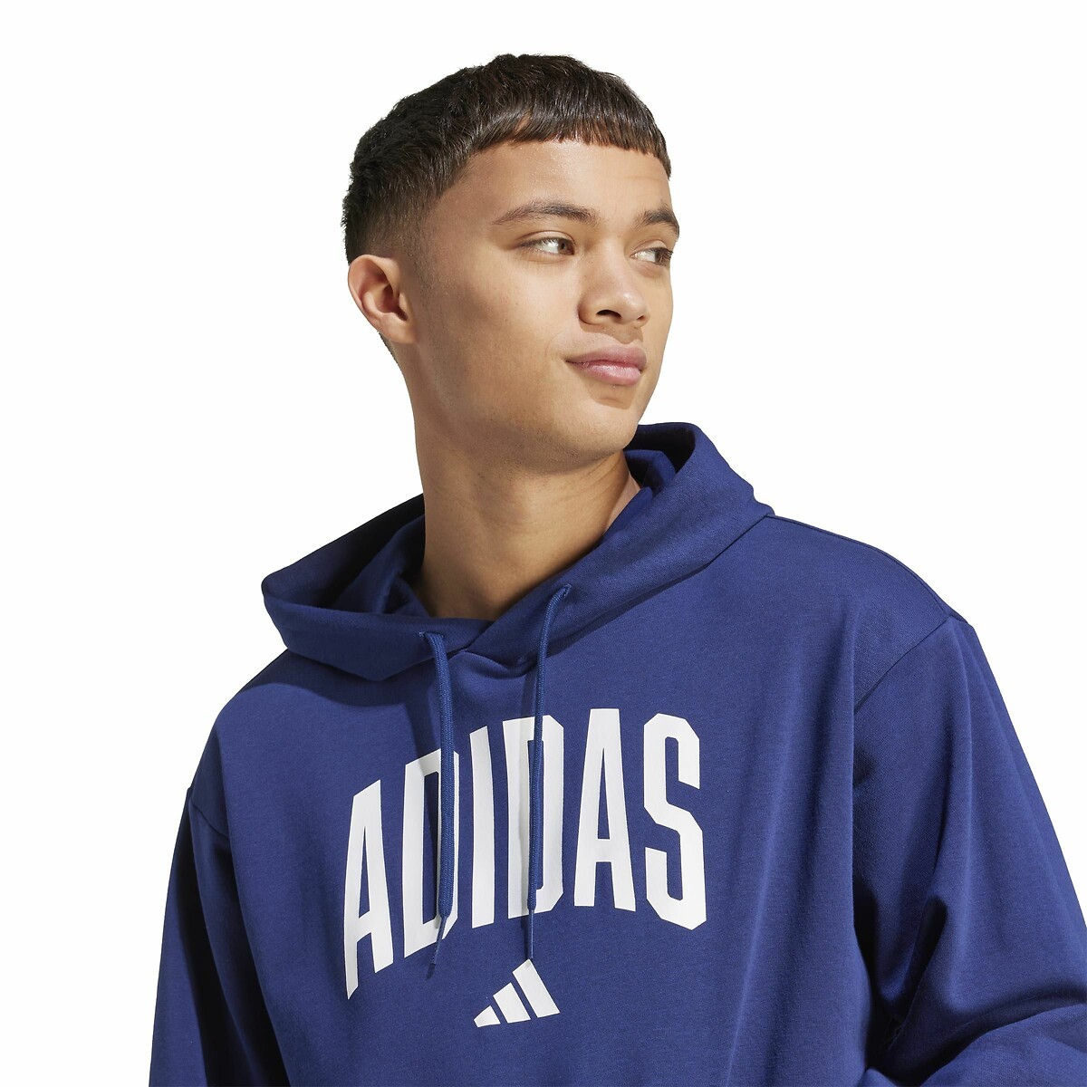 ROUPAS ESPORTIVAS ADIDAS<br>Moletom com capuz para estudantes