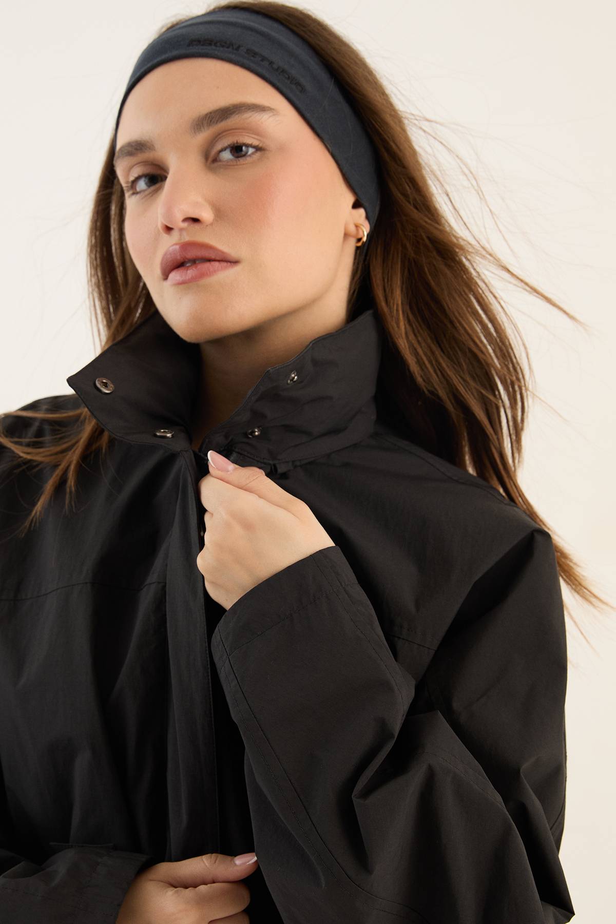Coupe-vent Imperméable À Casynthétiqueche Et Col Cheminée Dsgn Studio