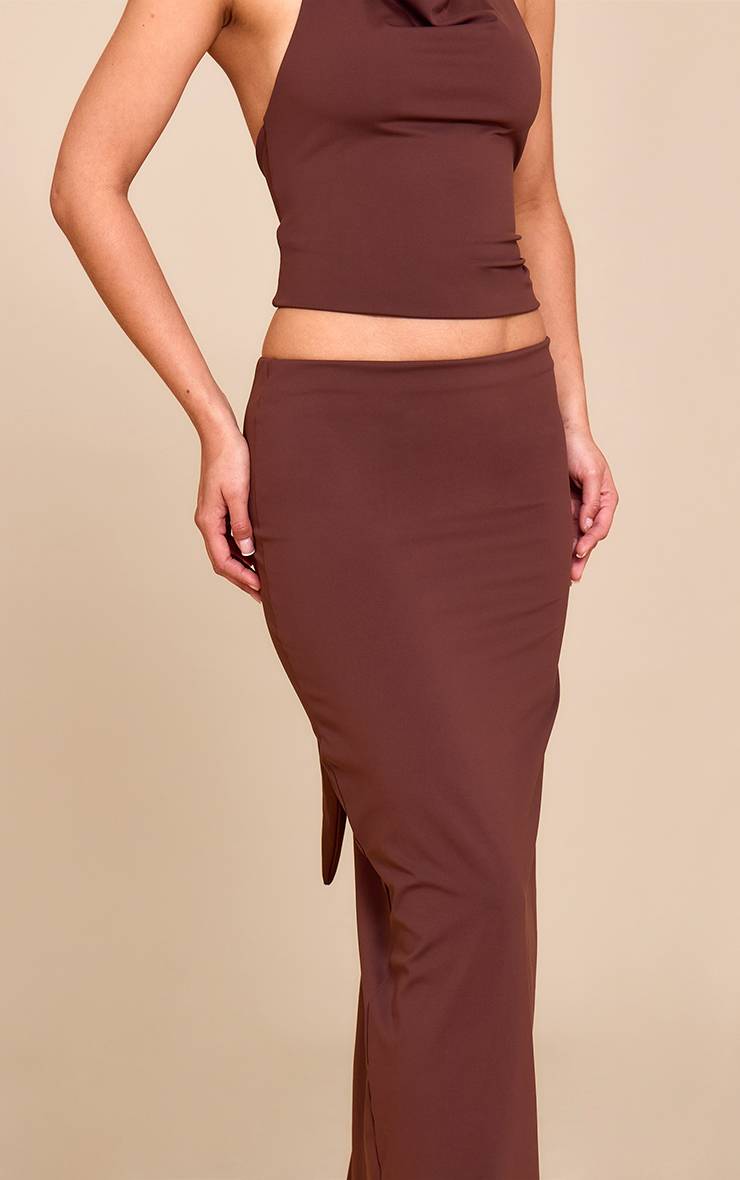 Chocolate Brown Jupe Longue Taille Mi-haute En Matière Sculptante Mate