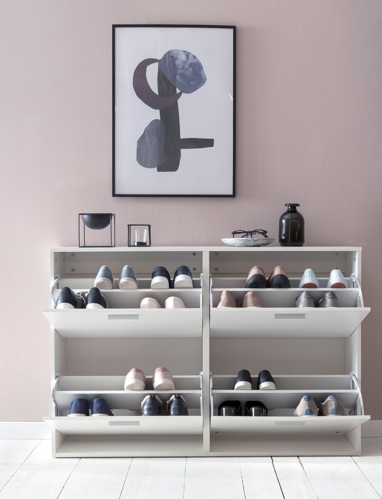 KADIMA DESIGN Schuhschrank NIDDA Holz: Zeitloses Design, große Ablagefläche, 4 Klapptüren, 8 Schuhablagen, einfacher Aufbau.