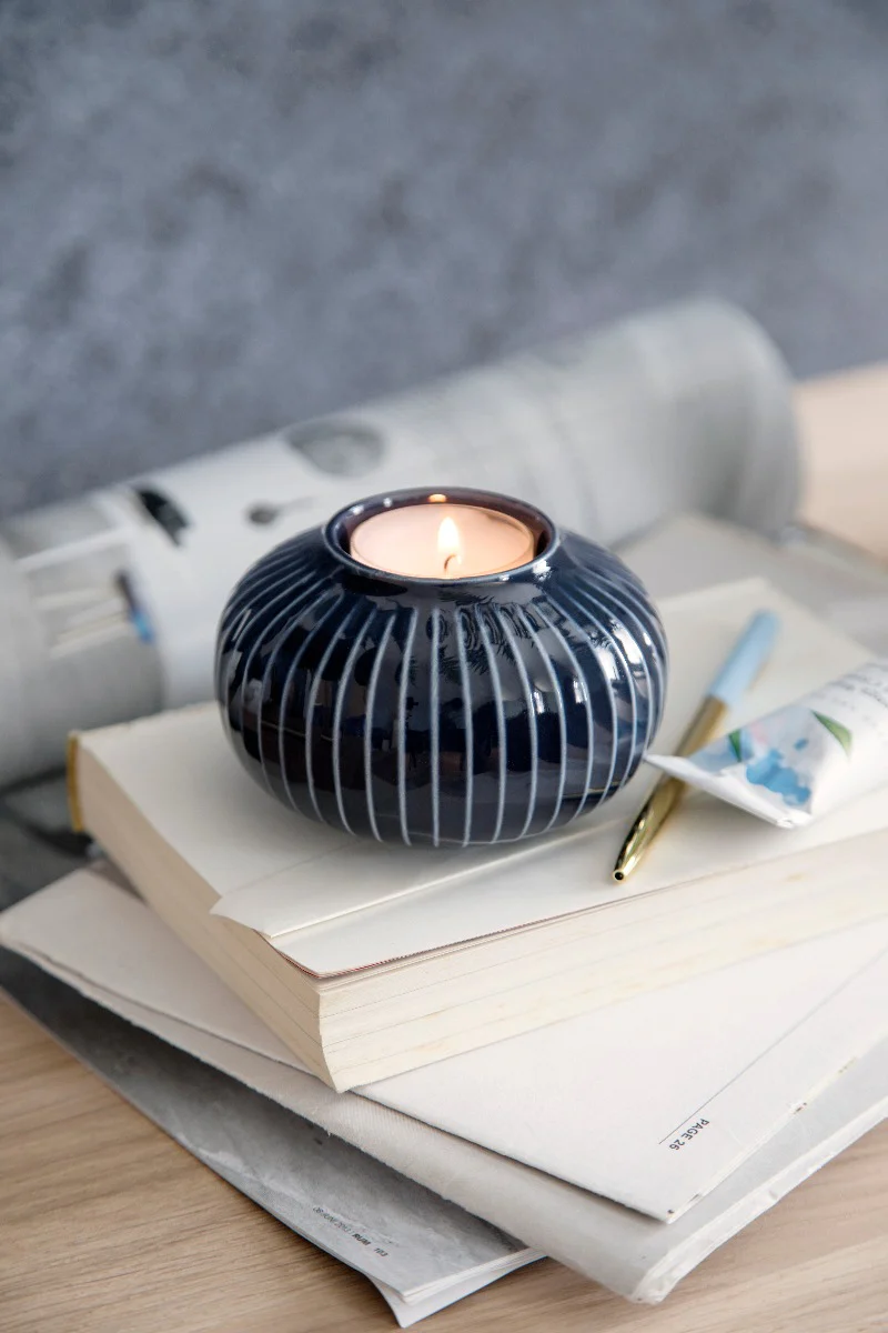 Kähler  Hammershøi fyrfadsstage, indigo - H: 6,5 cm.