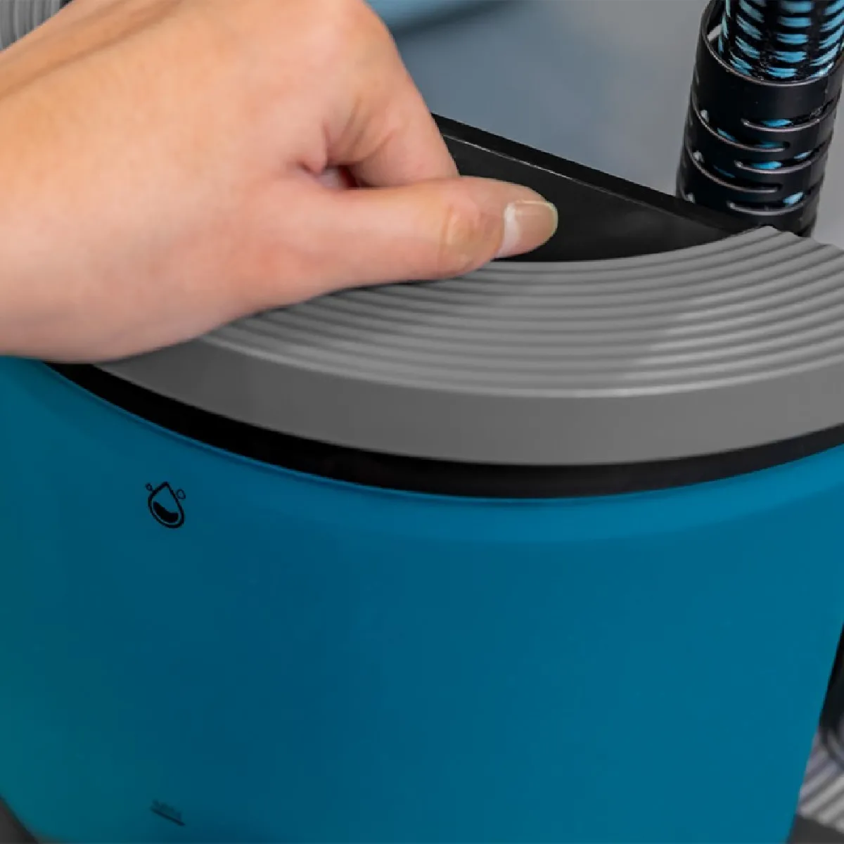 Cecotec IronHero 2000 Vertical Station