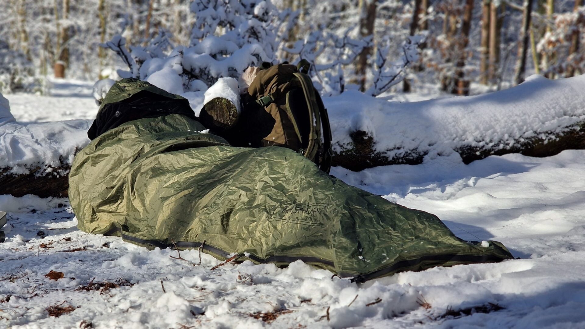 Bushmen HIDEOUT Warm<br>Fjellduk med 120g fyll!
