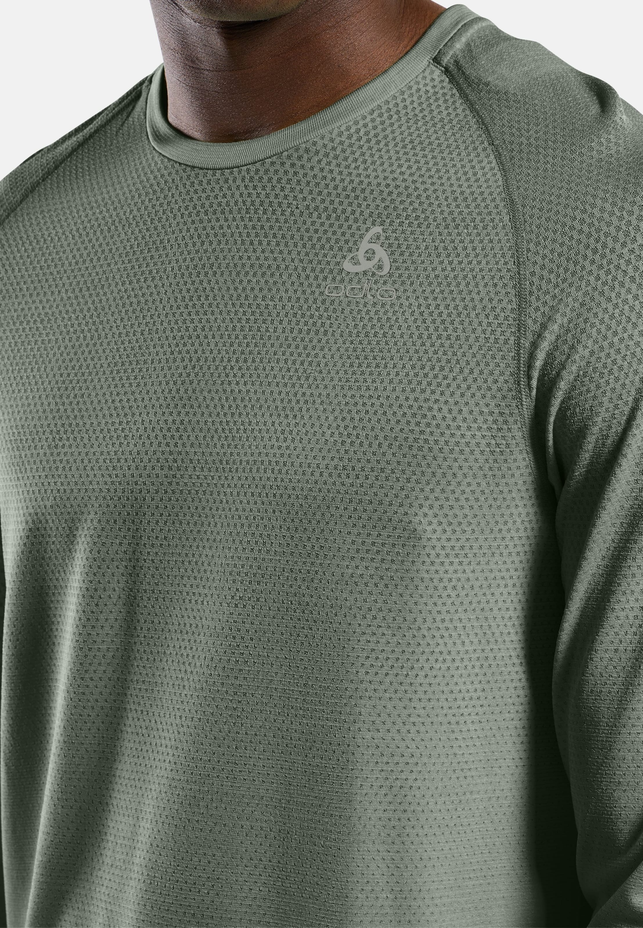 Essentials Seamless Langarm-Laufshirt in shadow melange