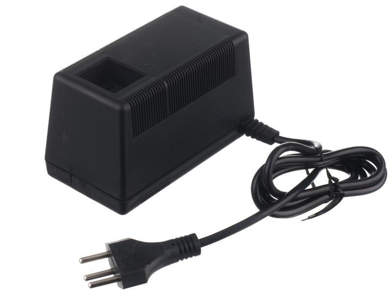 Alpha Elettronica Spannungswandler  100 W, 115 V Tischmodell