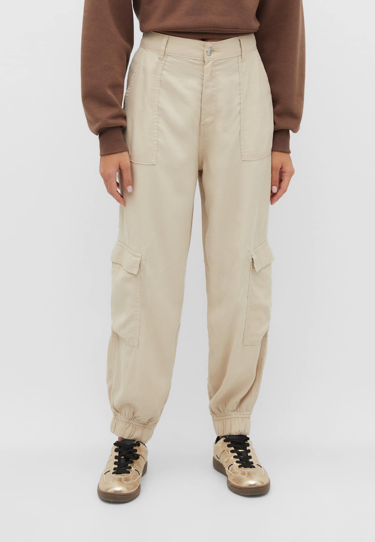 calças cargo fluidas