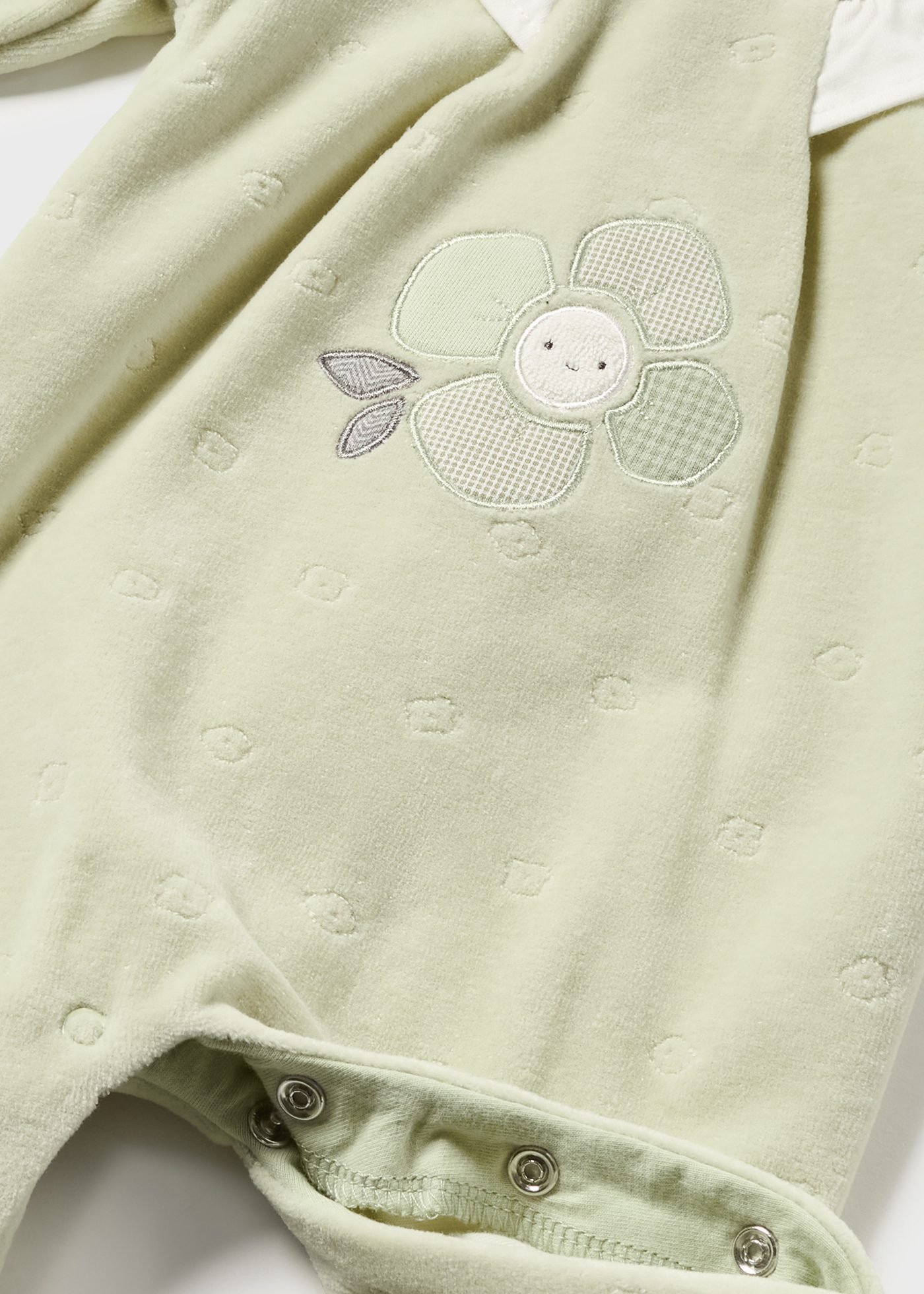 pijamas Better Cotton para recém-nascidos que soltam pelos