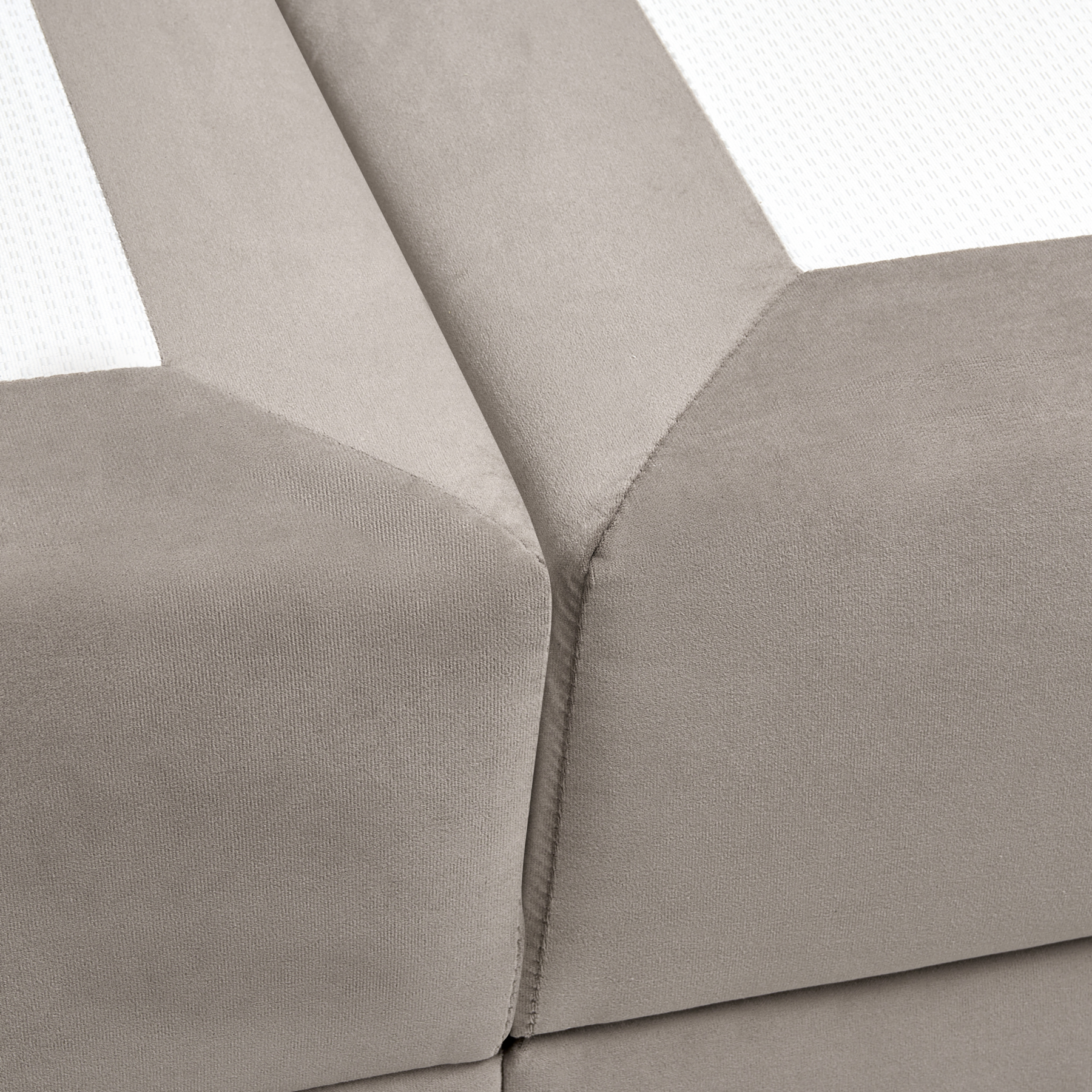 Beliani - DAME - Boxspringbed - Taupe - 180 x 200 cm - Fluweel