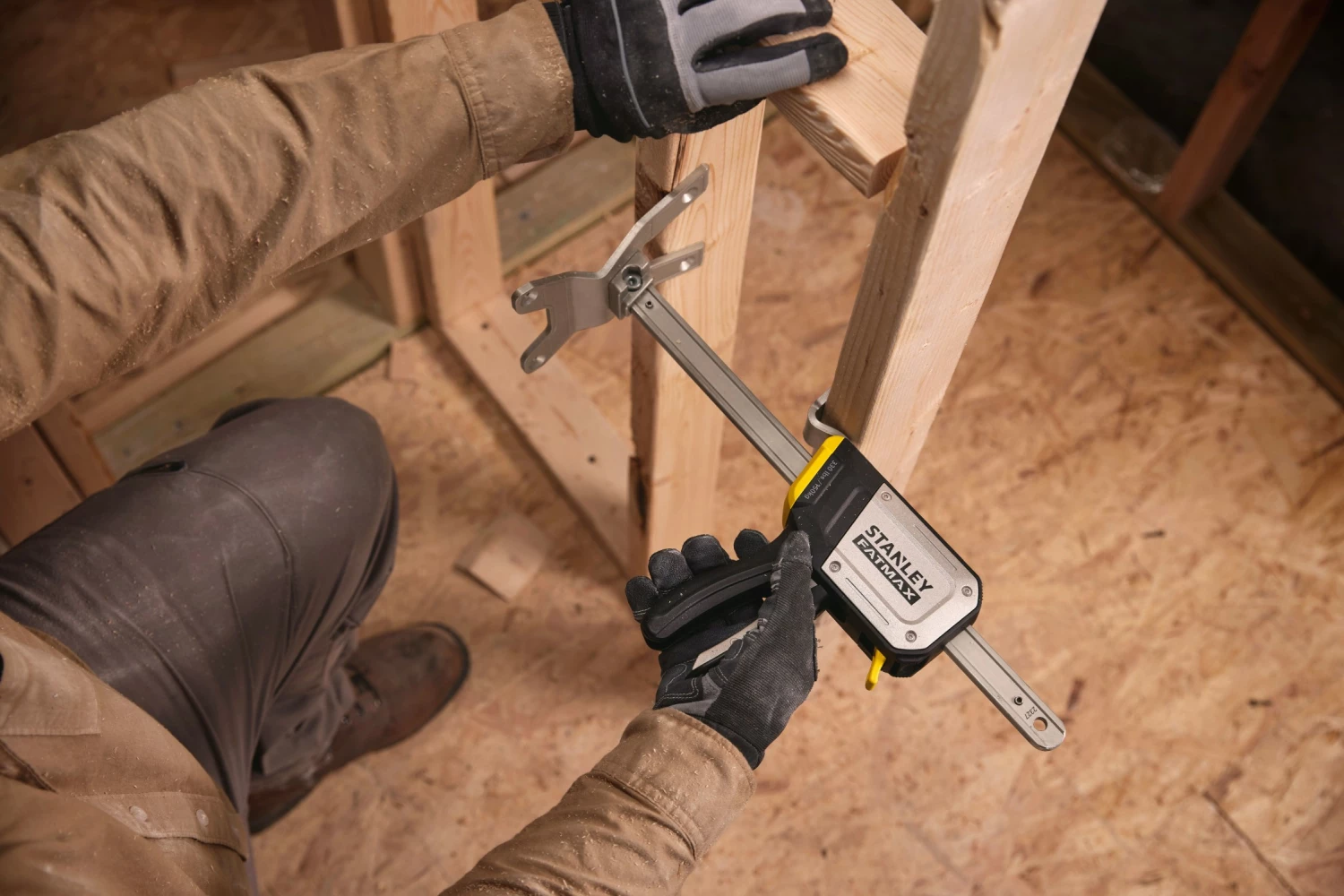 Stanley FMHT83552-1 FATMAX TradeLift Montagehulp - tot 150kg hefvermogen - 7-220mm - 2 stuks