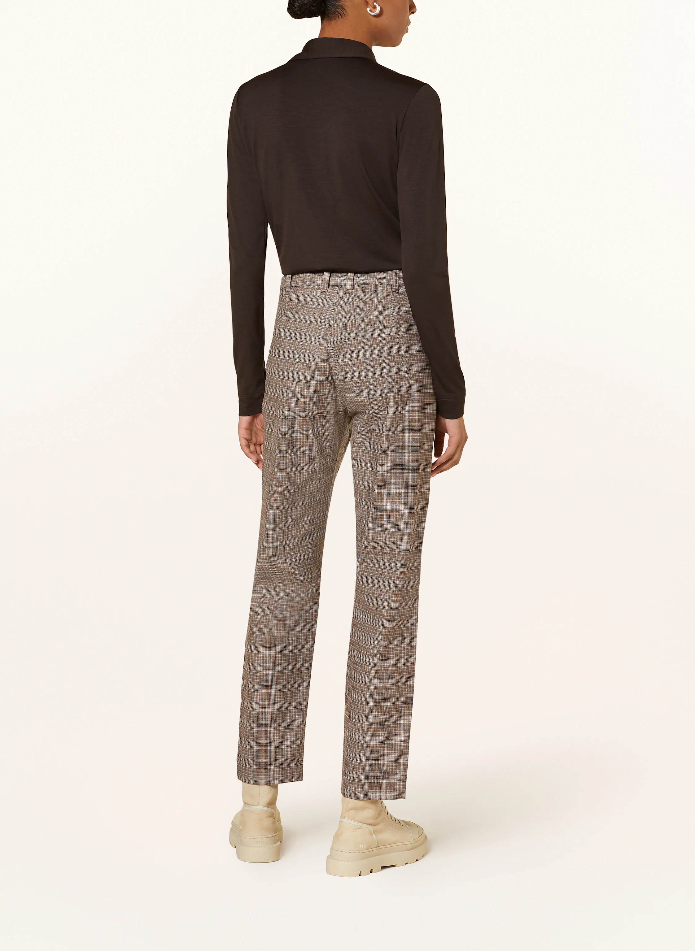 JEANNE BARET Hose MEDAN