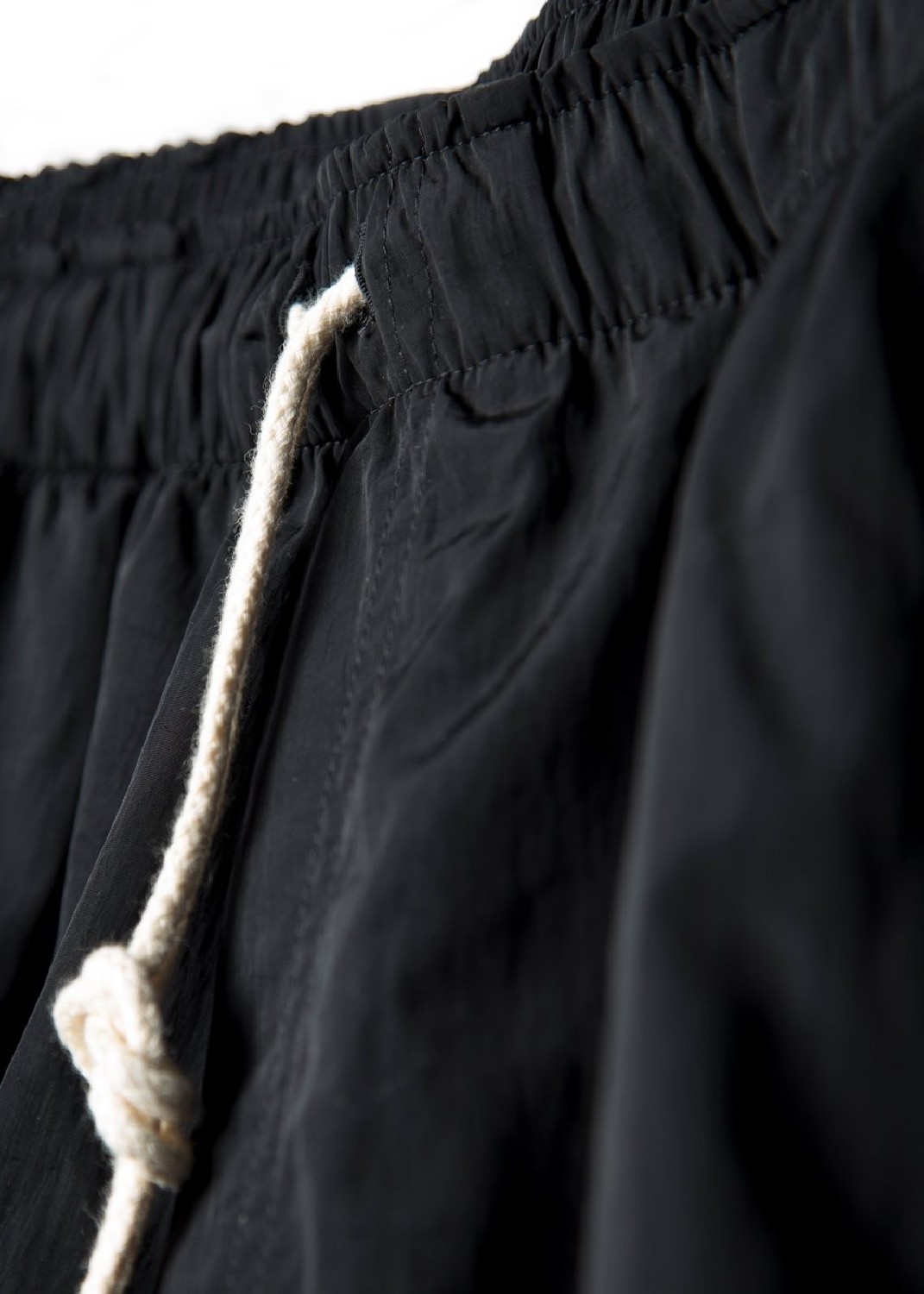 Neumuhle Badehose Maggia Net-Shorts Black Coal