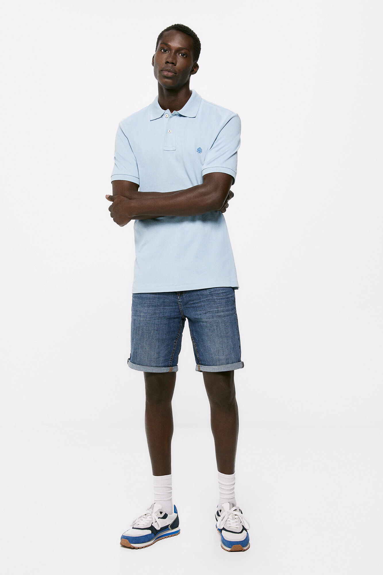 Camisa polo básica em piqué - azul claro