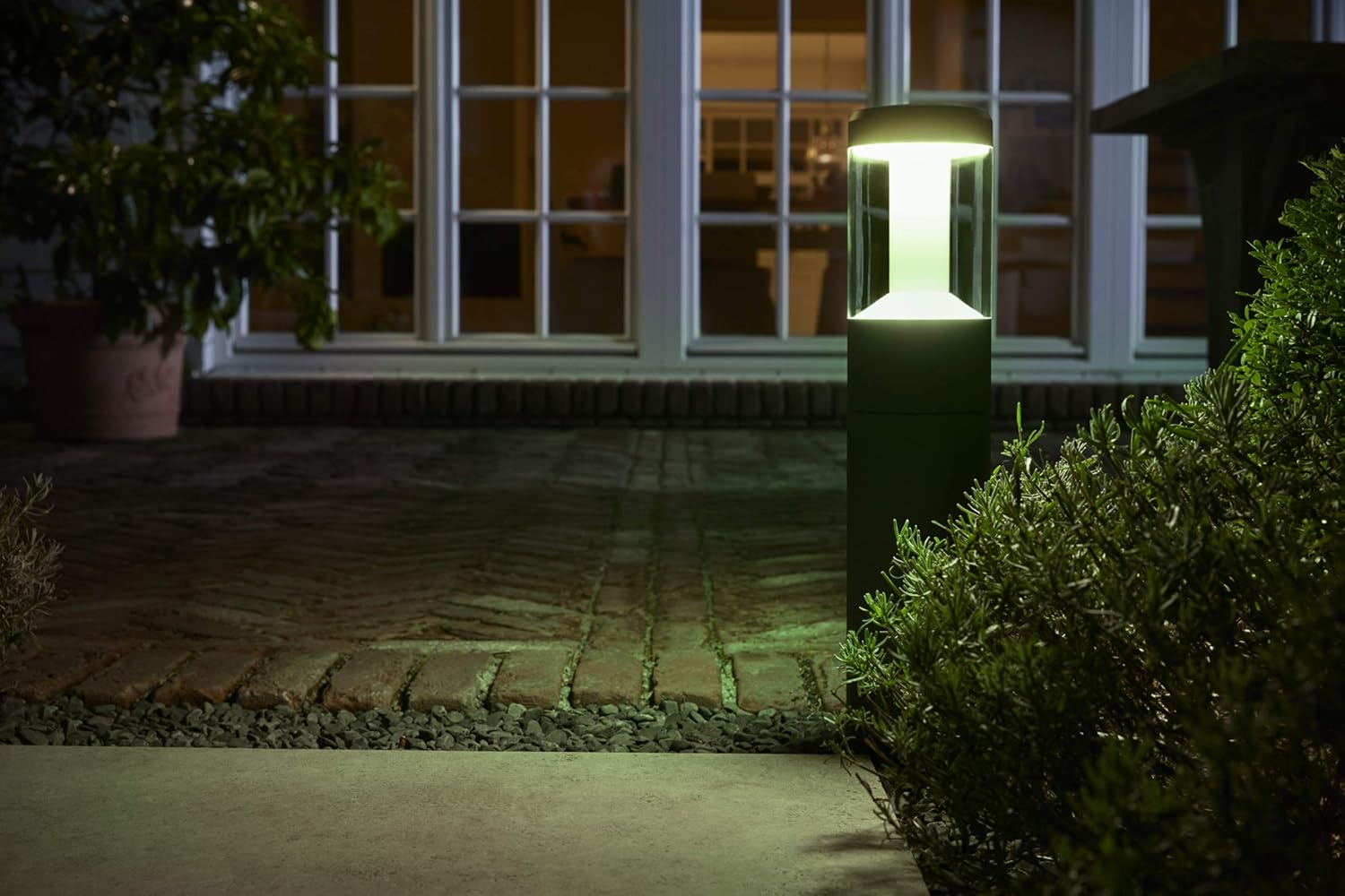 LEDVANCE Smarte LED Gartenpylone mit Bluetooth Mesh Technologie, 50cm Höhe, Lichtfarbe änderbar (2000-6500K), RGB-Farben änderbar , SMART+ MODERN LANTERN Bollard