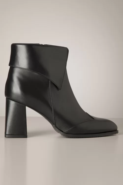 Banned Retro Amanda lederen enkellaarsjes in zwart