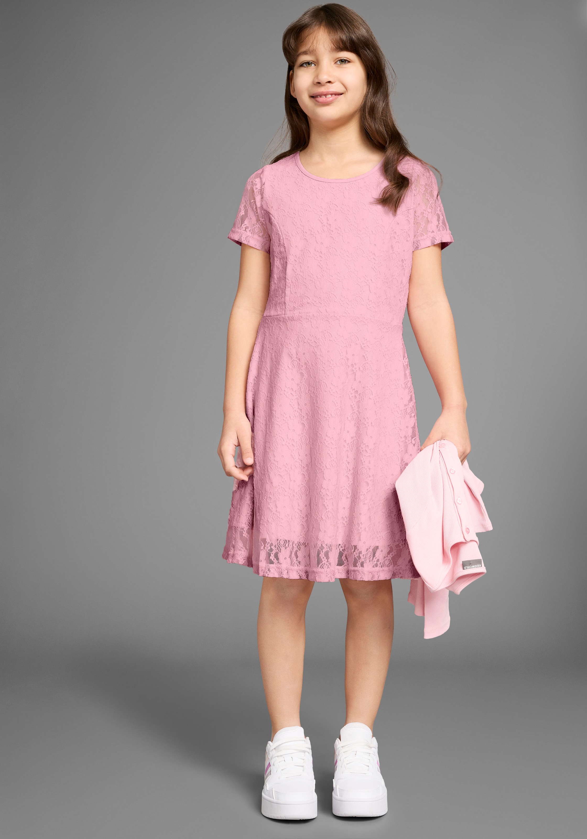 KIDSWORLD Spitzenkleid »Jerseykleid mit aufwendiger Spitze« Festliches Kleid mit Spitze