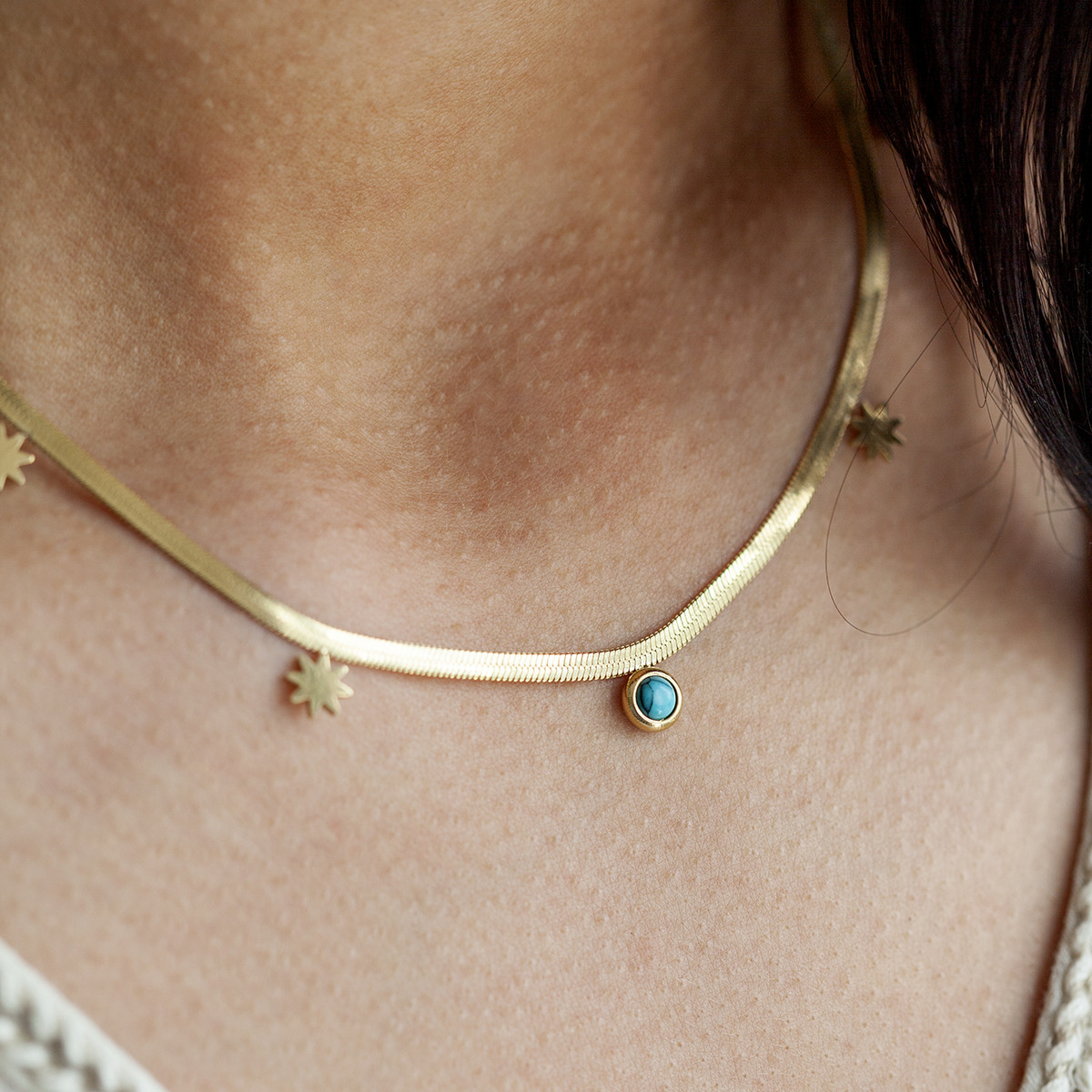 Collier acier jaune turquoise soleil 42 cm