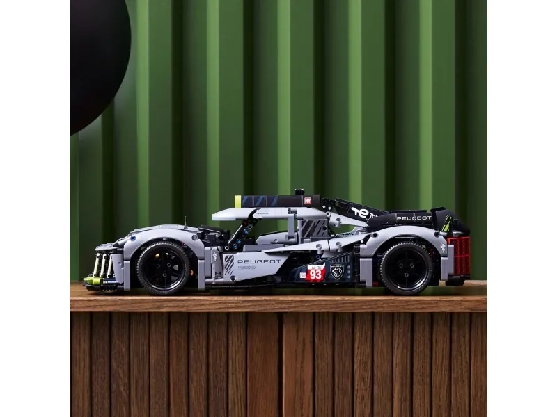 LEGO Technic 42156 PEUGEOT 9X8 24H Le Mans Hybrid Hypercar
