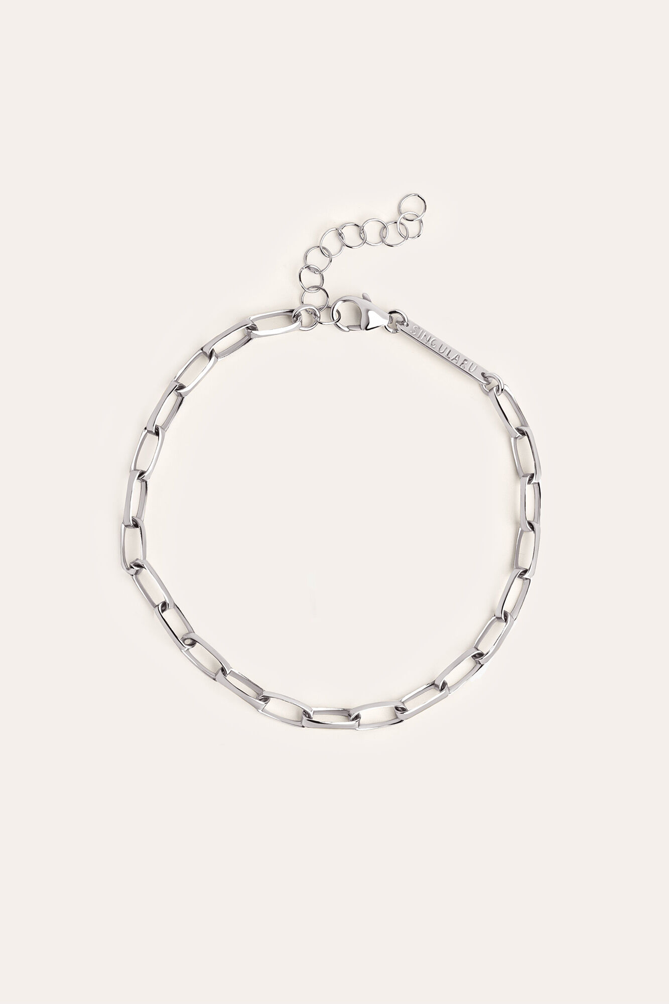 Pulseira oval prateada chique