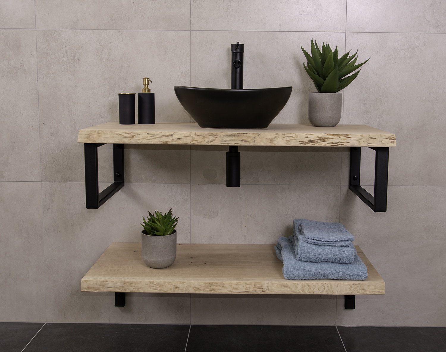 Massief eikenhouten badmeubel 60cm met zwarte waskom
