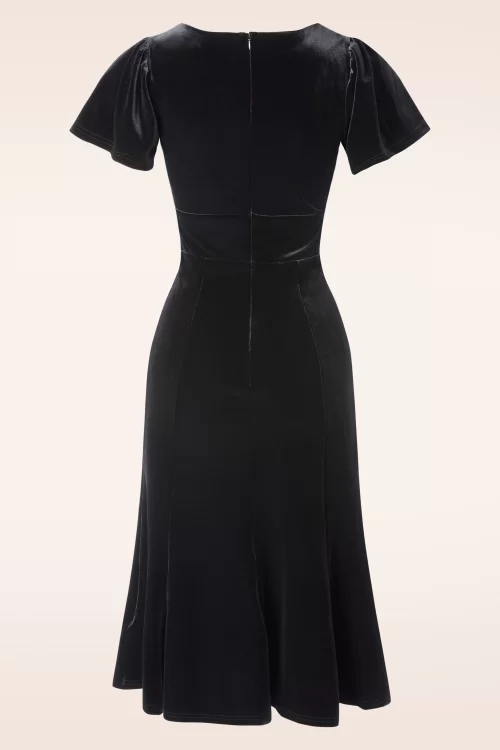 Timeless Vanessa Velvet flared jurk in zwart