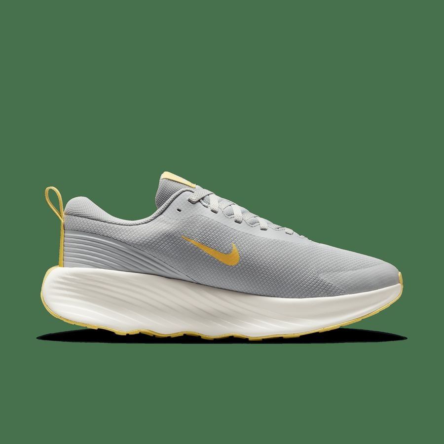 Nike Promina