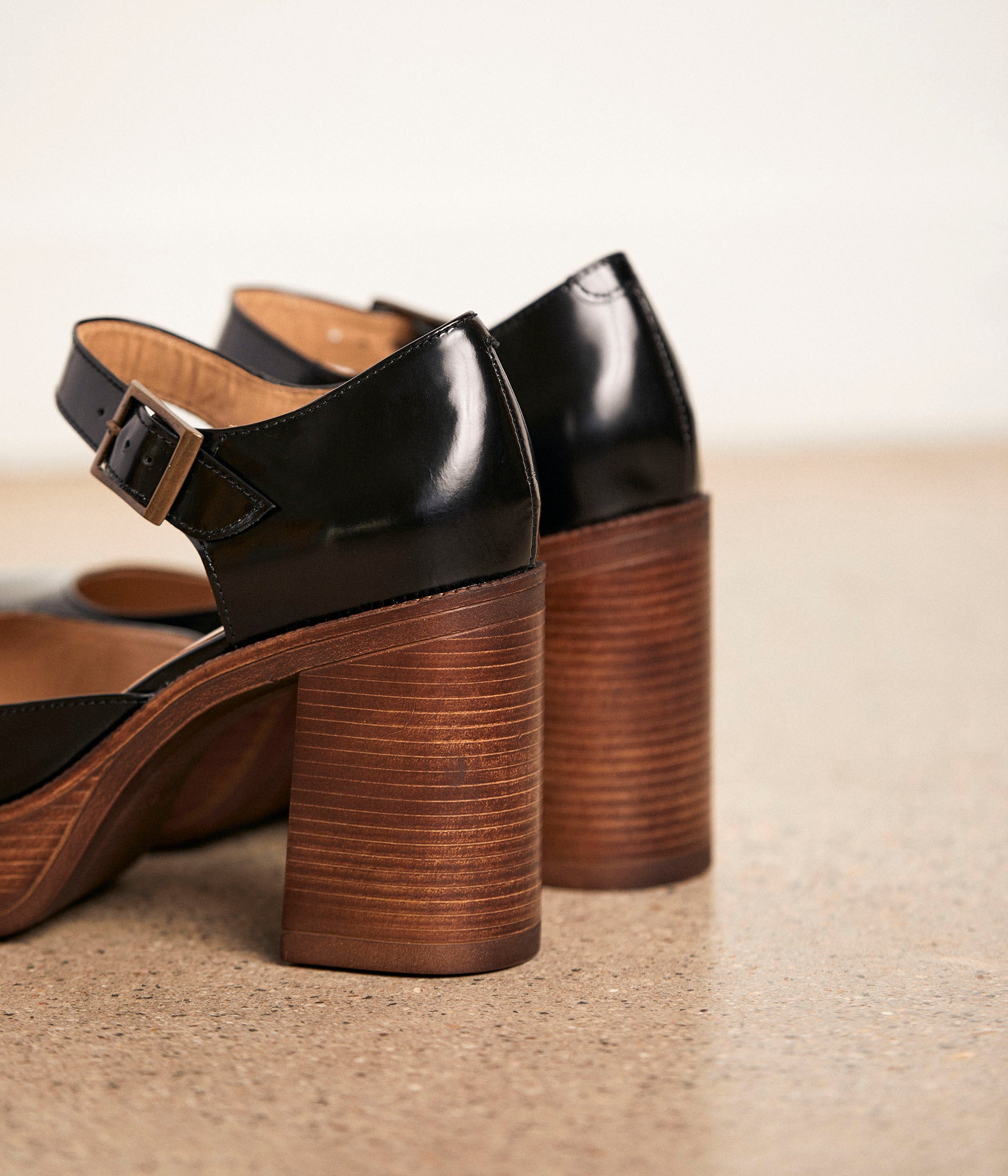Babies cuir noir Adenora