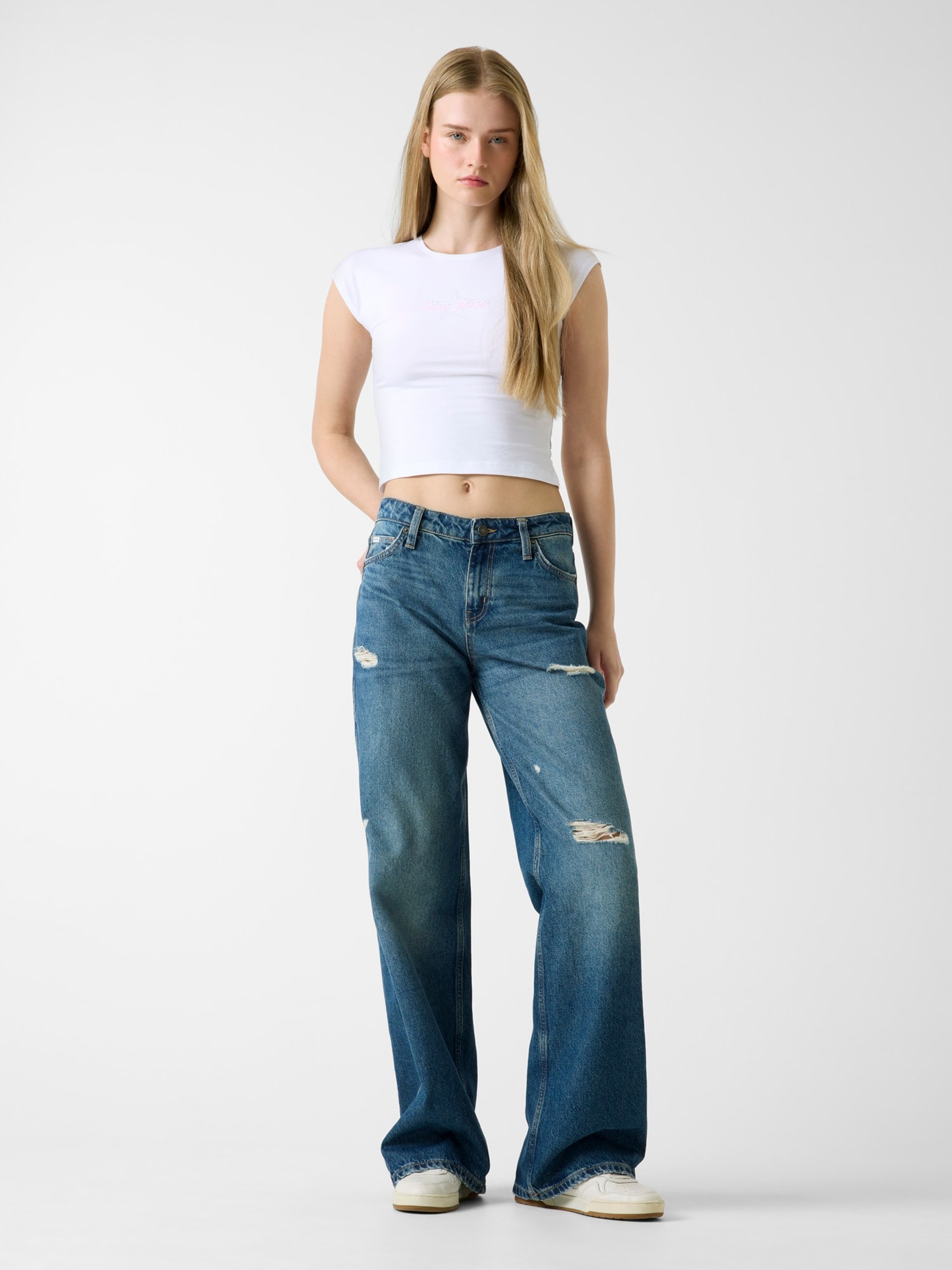 Camiseta com strass