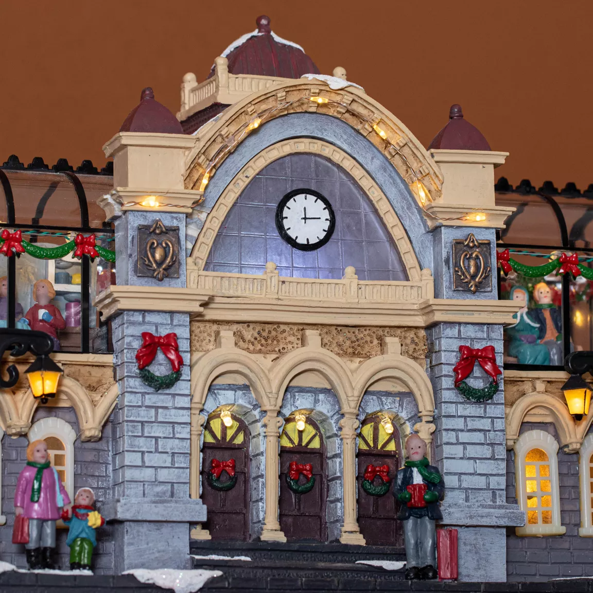 Village de Noël lumineux et musical Gare de train