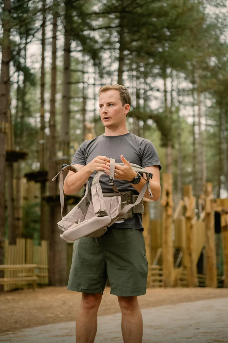 Osprey Poco Soft Child Carrier Lt Concrete Tan