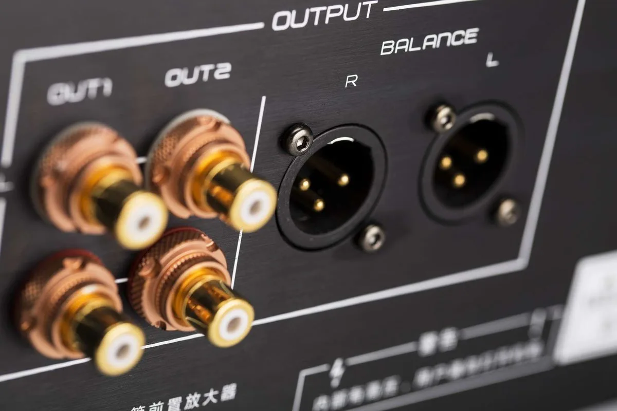 Cayin M-11LS Préamplis hi-fi