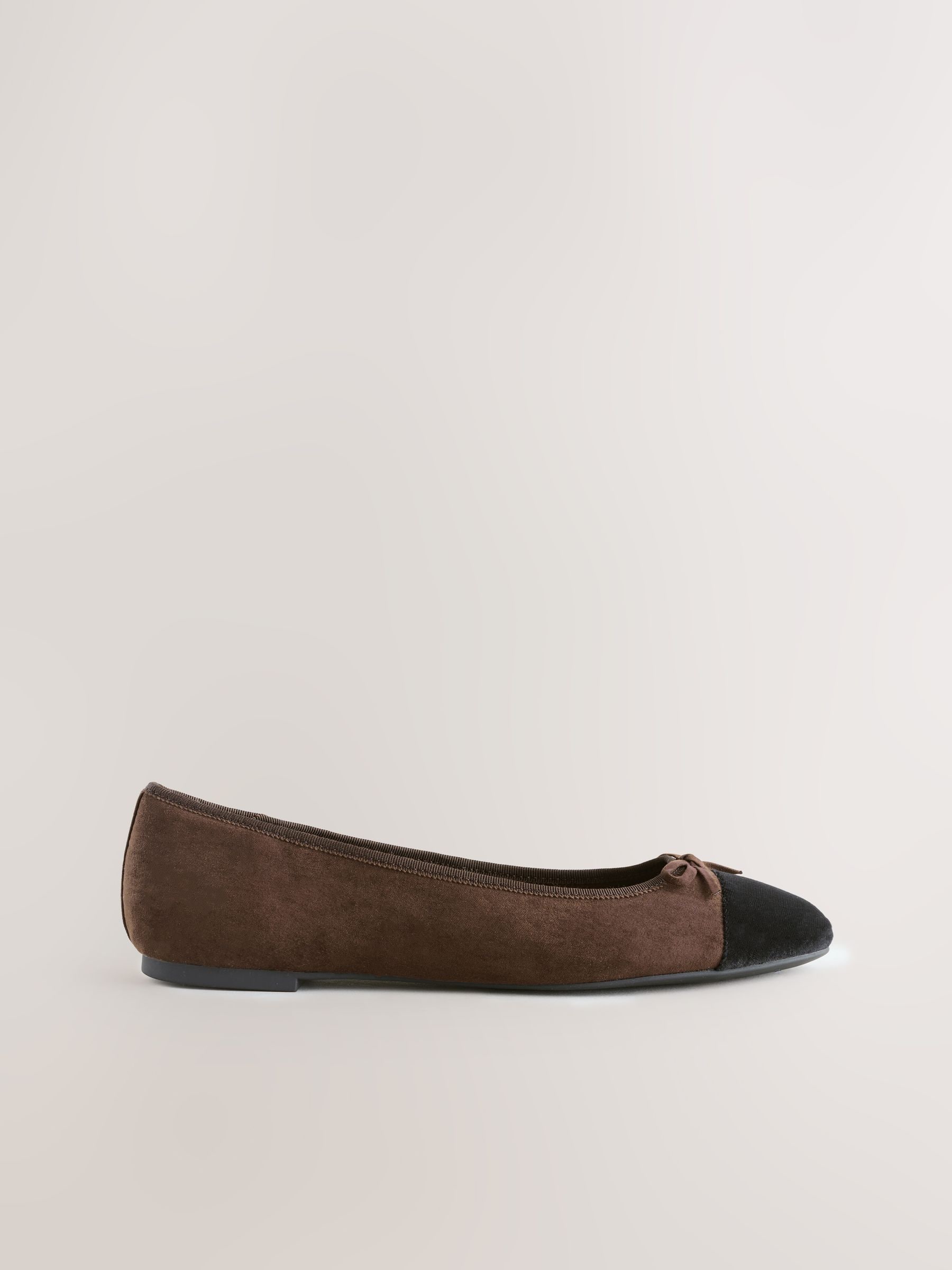 Chocoladebruin - Ballerina's met ronde neus